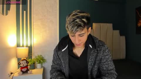 Allex online show from March 8, 2025, 3:39 am