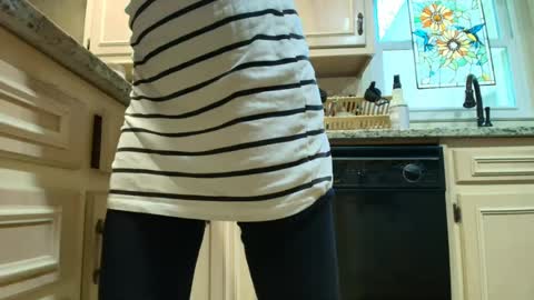 Snapshot of allgood4u chatting on July 16, 2026, 6:14 pm wishlist on bio online show from July 16, 2026, 6:14 pm