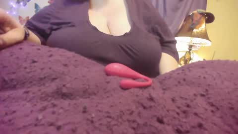 Alli Kat online show from February 2, 2025, 9:08 am