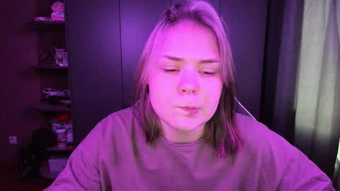 Snapshot of alli_zi chatting on November 15, 2025, 2:20 am Blair online show from November 15, 2025, 2:20 am