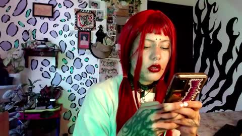 allice_rousse_ online show from October 5, 2025, 10:07 pm