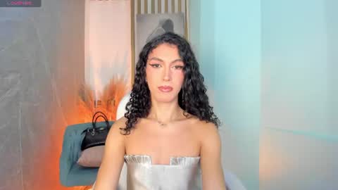 AlliceMackenzie online show from June 15, 2026, 11:18 pm