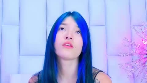 Allicia online show from March 4, 2025, 7:11 pm