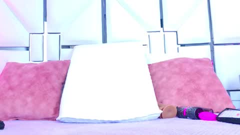 Allicia online show from March 3, 2026, 11:49 am