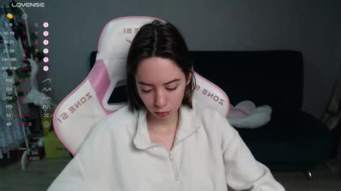 alice online show from November 14, 2025, 1:04 am