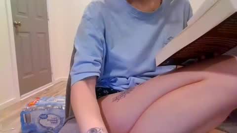 alliebearx online show from February 10, 2025, 7:26 am