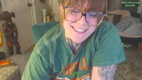 Snapshot of allieberrybb chatting on December 26, 2024, 3:06 am  bb  online show from December 26, 2024, 3:06 am