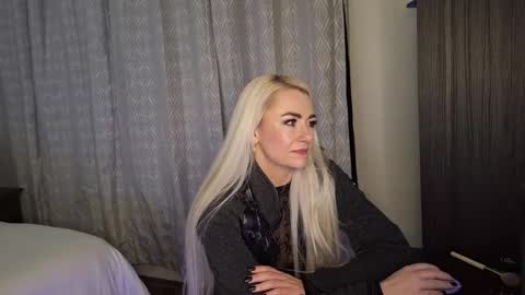 Allie Fyre online show from November 4, 2025, 10:25 am