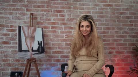 Allie online show from December 19, 2024, 9:18 am