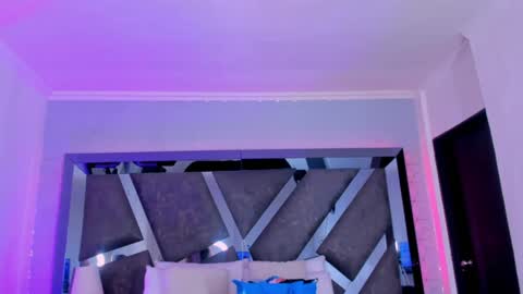 Snapshot of allijadid chatting on February 1, 2025, 10:37 am    online show from February 1, 2025, 10:37 am