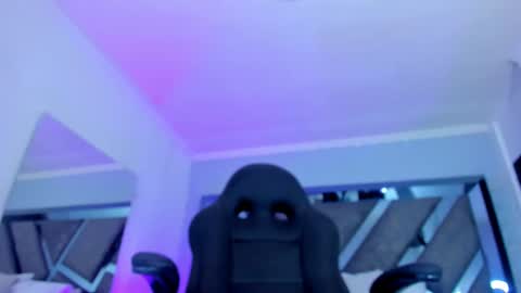 Snapshot of allijadid chatting on February 24, 2025, 1:42 pm    online show from February 24, 2025, 1:42 pm