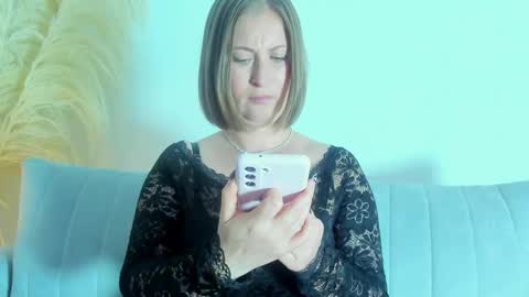 Snapshot of allison_01stone chatting on April 27, 2026, 9:46 pm Allison online show from April 27, 2026, 9:46 pm