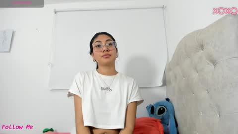 Snapshot of allison_18_ chatting on January 13, 2025, 11:52 am Nana online show from January 13, 2025, 11:52 am