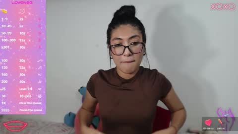 Snapshot of allison_18_ chatting on October 8, 2025, 8:01 am Nana online show from October 8, 2025, 8:01 am