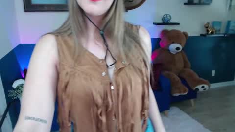 Alli online show from October 7, 2025, 7:22 pm