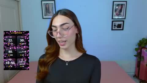   online show from October 12, 2025, 6:40 pm