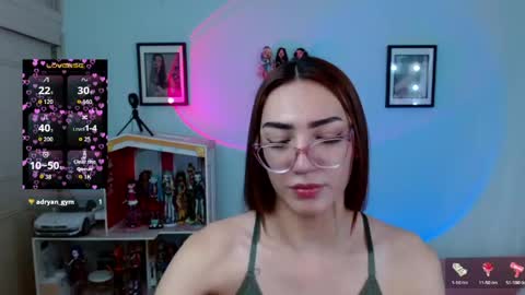 Snapshot of allisonblossom chatting on May 15, 2026, 7:54 pm online show from May 15, 2026, 7:54 pm
