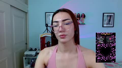 Snapshot of allisonblossom chatting on May 19, 2026, 7:09 pm online show from May 19, 2026, 7:09 pm