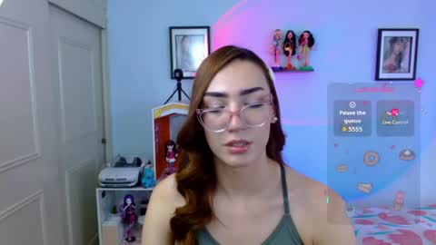 Snapshot of allisonblossom chatting on May 25, 2026, 6:58 pm online show from May 25, 2026, 6:58 pm
