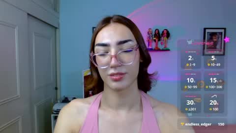 Snapshot of allisonblossom chatting on June 5, 2026, 7:19 pm online show from June 5, 2026, 7:19 pm