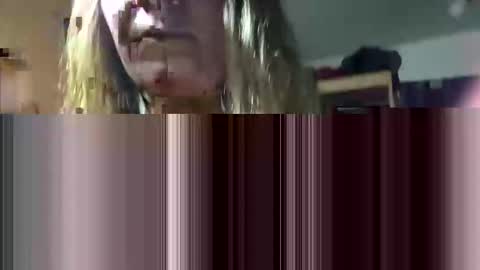 allisonlove2 online show from May 19, 2026, 1:56 am