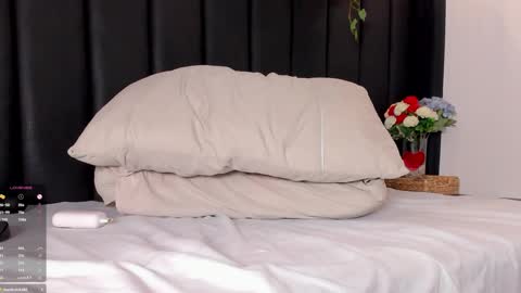 Alli  online show from February 25, 2025, 12:03 am