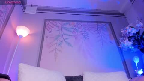 Snapshot of allisonsweet4u_ chatting on April 29, 2026, 3:21 am Allison online show from April 29, 2026, 3:21 am
