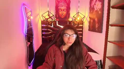 Snapshot of alllyson_ chatting on July 1, 2026, 8:19 pm alison online show from July 1, 2026, 8:19 pm