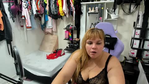 allsson_miller online show from January 17, 2025, 3:12 am