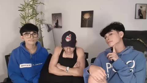Snapshot of alluring_alpha chatting on May 11, 2026, 4:59 pm kim and josh online show from May 11, 2026, 4:59 pm