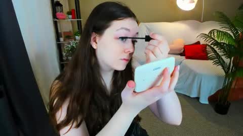 alluringeyess online show from February 21, 2026, 9:54 am