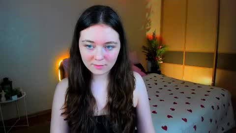 Snapshot of alluringeyess chatting on June 11, 2026, 5:55 pm alluringeyess online show from June 11, 2026, 5:55 pm