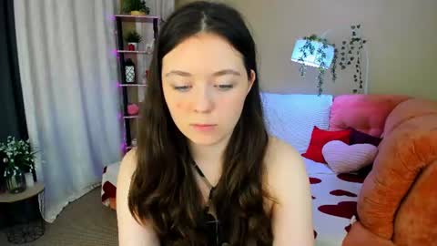 Snapshot of alluringeyess chatting on June 26, 2026, 4:22 pm alluringeyess online show from June 26, 2026, 4:22 pm