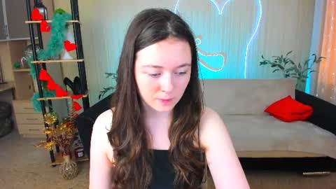 Snapshot of alluringeyess chatting on July 22, 2026, 12:19 pm alluringeyess online show from July 22, 2026, 12:19 pm