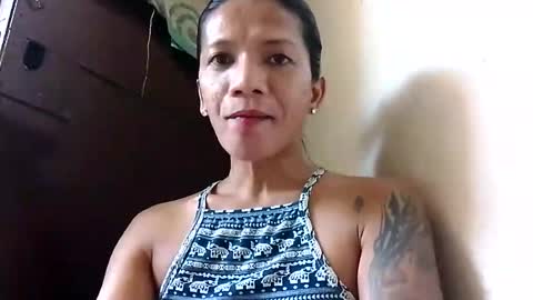 alluringsofia online show from April 12, 2026, 7:13 am