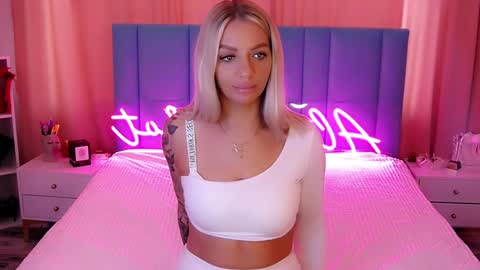 AlwaysHot online show from December 29, 2024, 6:14 am