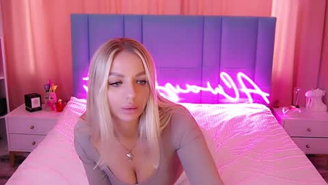 AlwaysHot online show from January 18, 2025, 6:34 am