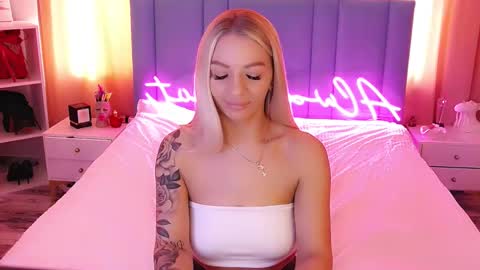 AlwaysHot online show from March 9, 2025, 2:50 am