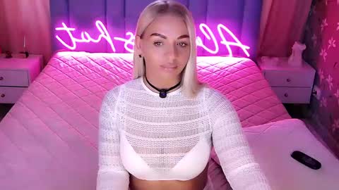 AlwaysHot online show from April 14, 2026, 2:06 am