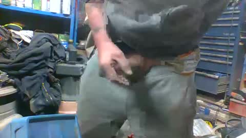 allwolf0323 online show from November 8, 2025, 10:52 pm