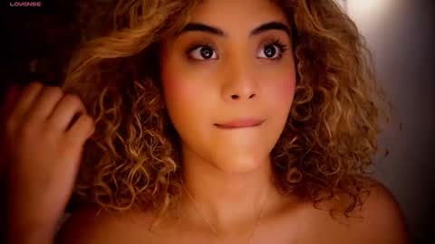 Snapshot of ally_summer chatting on December 20, 2025, 10:17 pm ally_summer online show from December 20, 2025, 10:17 pm