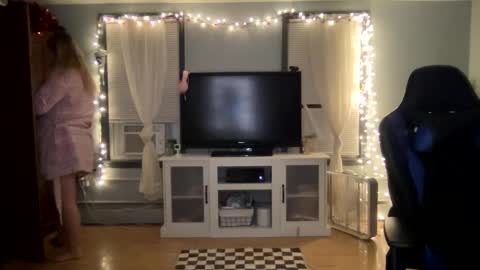 allyanalangel online show from February 4, 2025, 11:27 pm