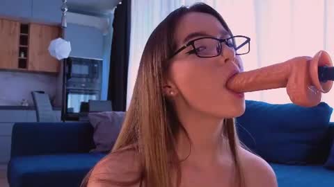 Hello dear guys my name is Alaska lets get to know each other better online show from June 23, 2026, 8:12 am