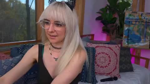 Ally Elliot online show from October 30, 2025, 9:26 pm