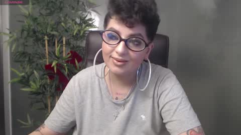         online show from December 20, 2024, 10:22 pm