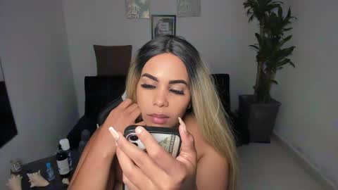 Snapshot of allyssann_smith chatting on March 9, 2025, 12:10 am allyssann online show from March 9, 2025, 12:10 am