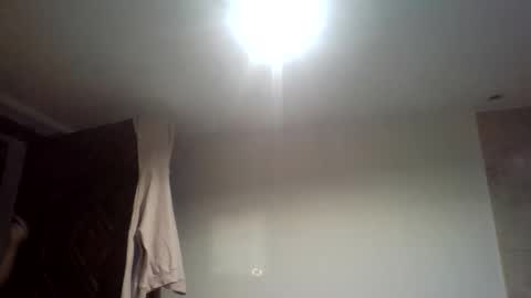 Snapshot of alma_amy chatting on February 19, 2026, 9:44 pm Alma online show from February 19, 2026, 9:44 pm