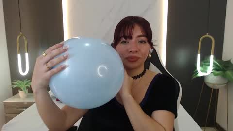 ALMA FENIX  online show from January 9, 2025, 3:12 pm