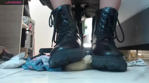 ALMA FENIX  online show from February 14, 2025, 3:15 pm