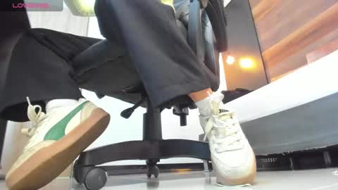 ALMA FENIX  online show from September 18, 2025, 12:18 pm